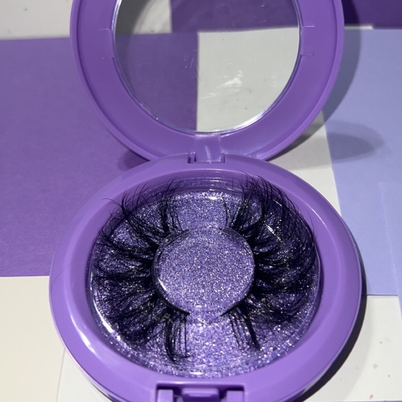 Eye lash cases - Picture 6 of 6